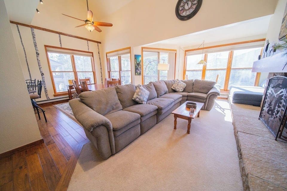 Beautiful and spacious vacation condo in North Keystone