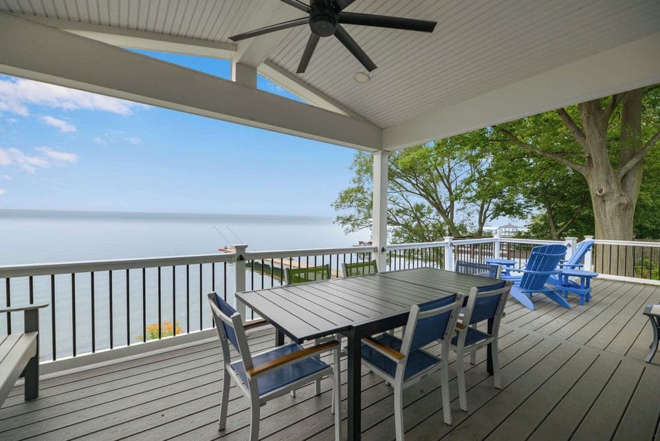 Relaxing Finger Lakes retreat with lakeside deck and views