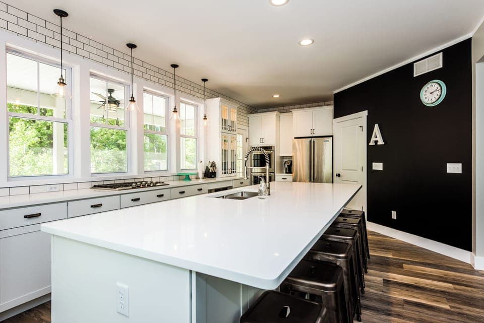 Kitchen Island - Seating for 6 along the extra large island.