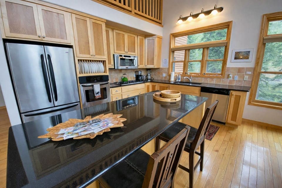 Fully Stocked Kitchen