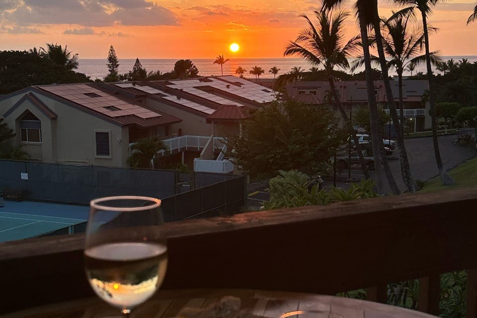 Lanai Sunsets