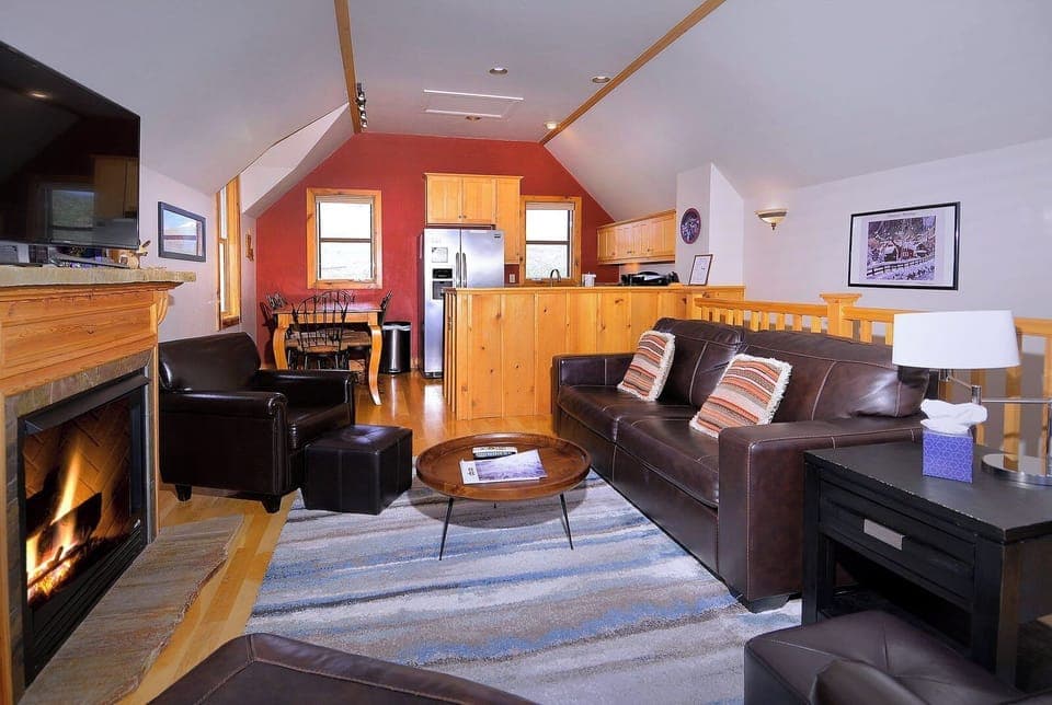 Living room/kitchen