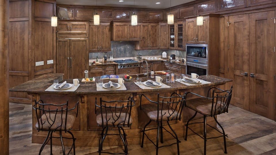 Gourmet Kitchen, Upper Level