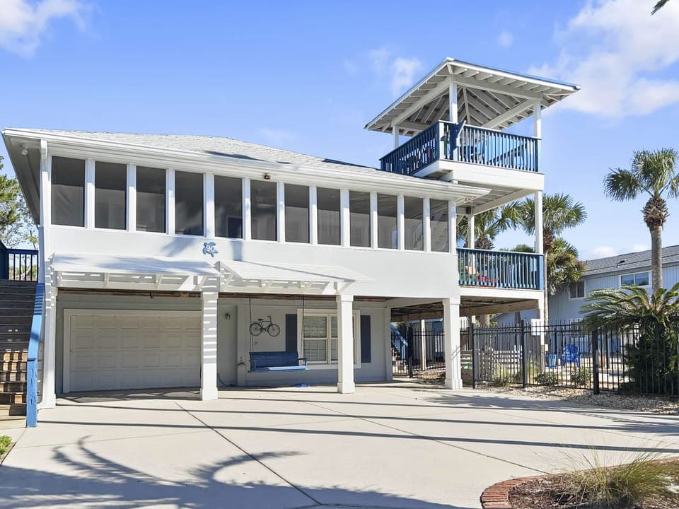 Lagerheads | Front Exterior