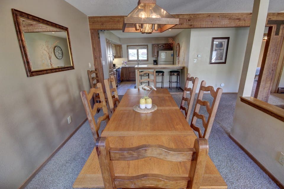 Dining area  perfect for a family dinner