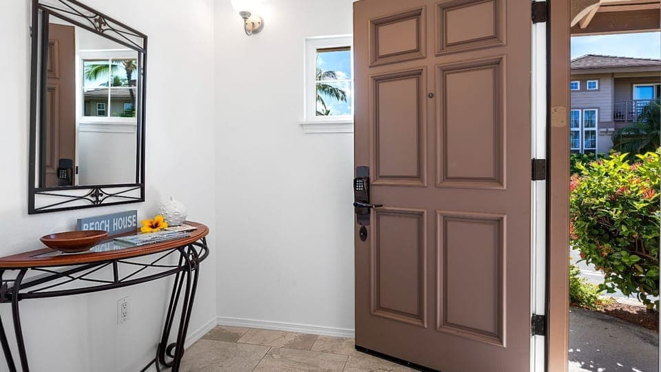 Welcome to Waikoloa Colony Villas 2701 / Check-in at the door with a code!