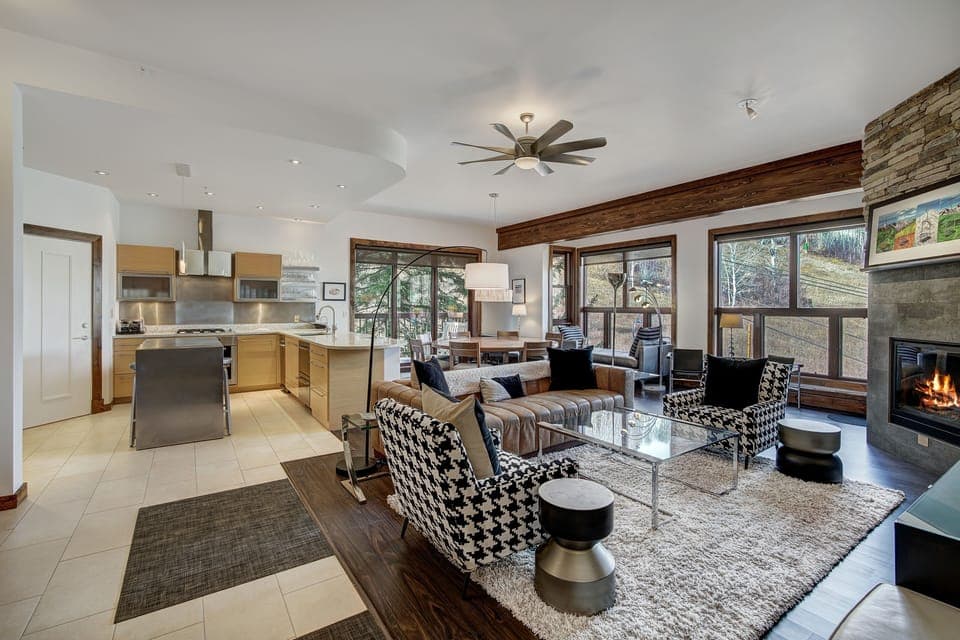 Furniture, Indoors, Living Room, Floor, Flooring