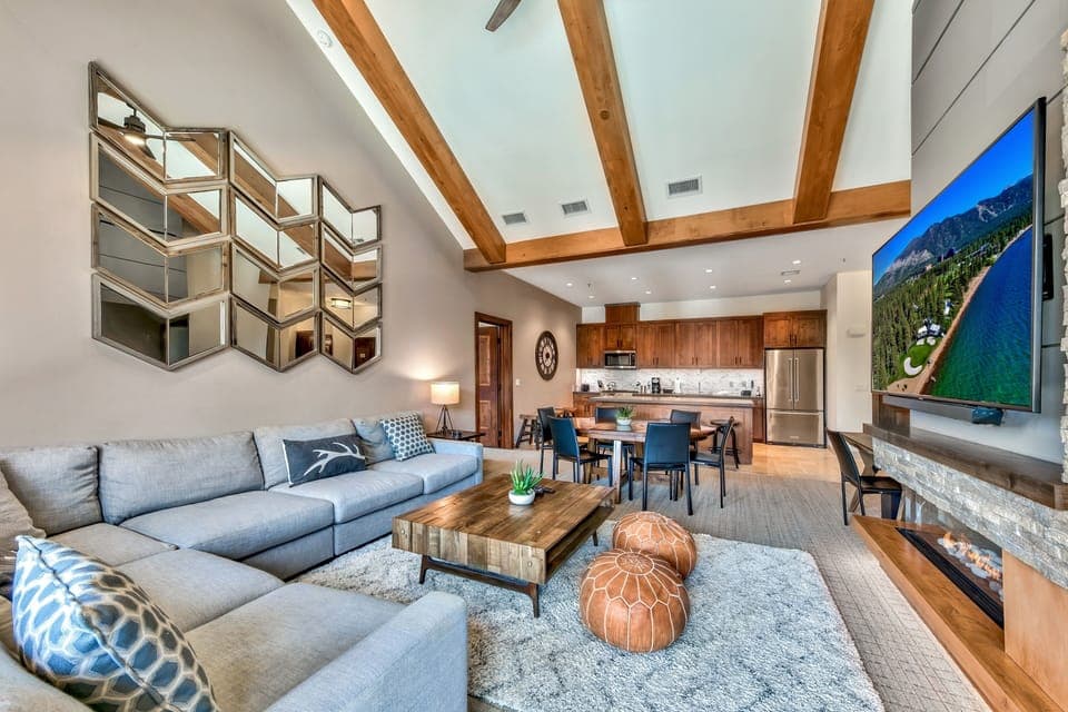 Living Room, Room, Indoors, Flooring, Furniture