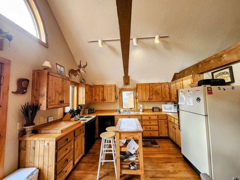 Kitchen 1