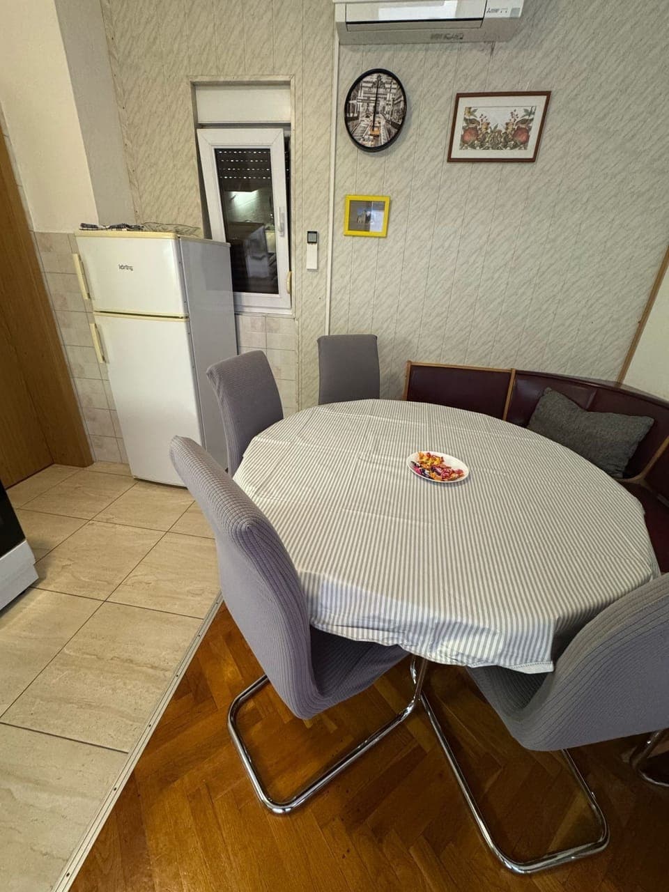 Dining room 2