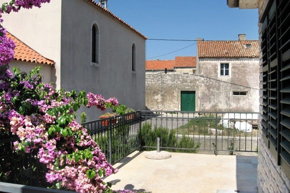 Terrace 1