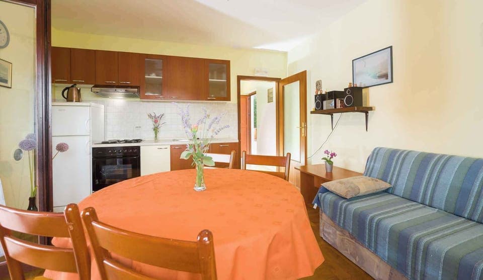 living/bedroom