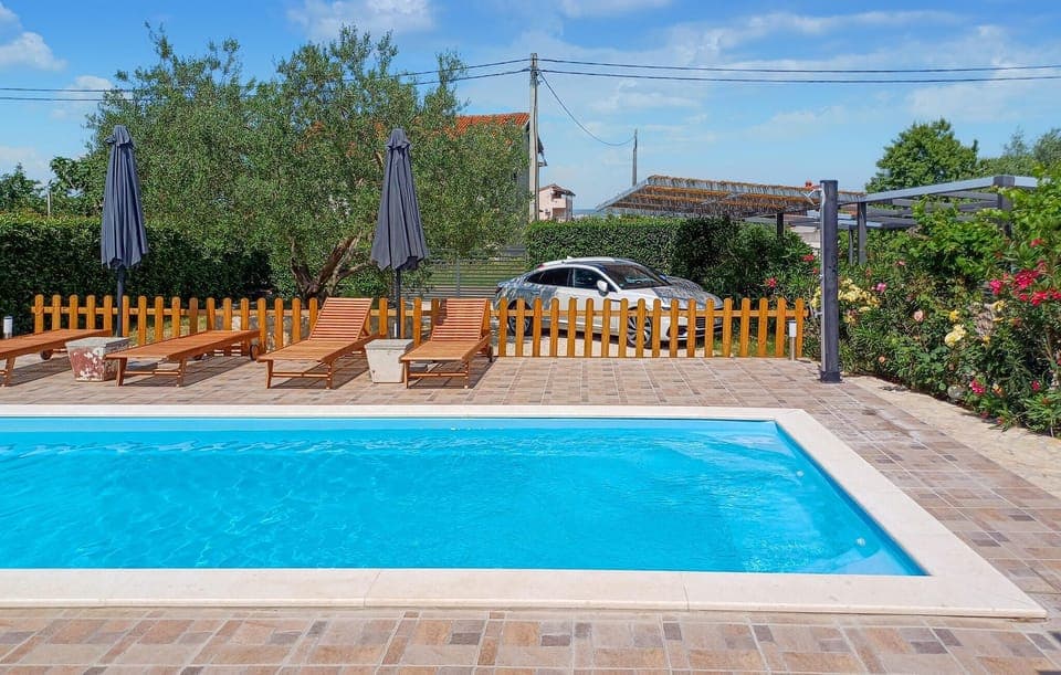 pool
