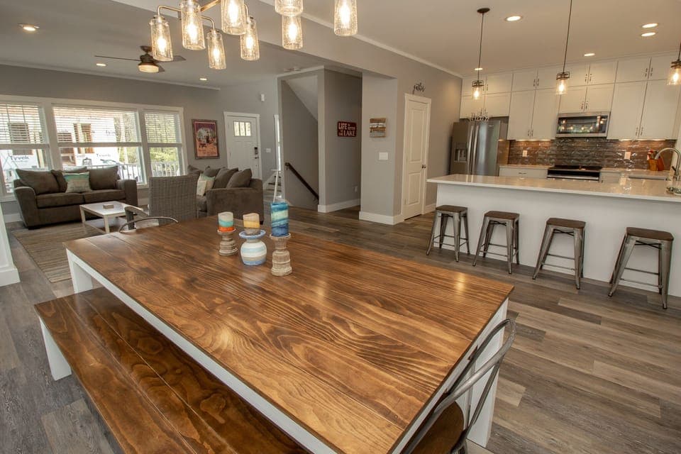 Main Level | Dining Room