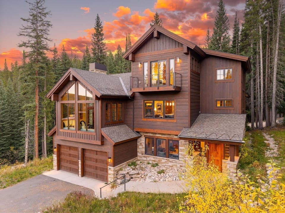 Welcome to Jane's Ski Chalet