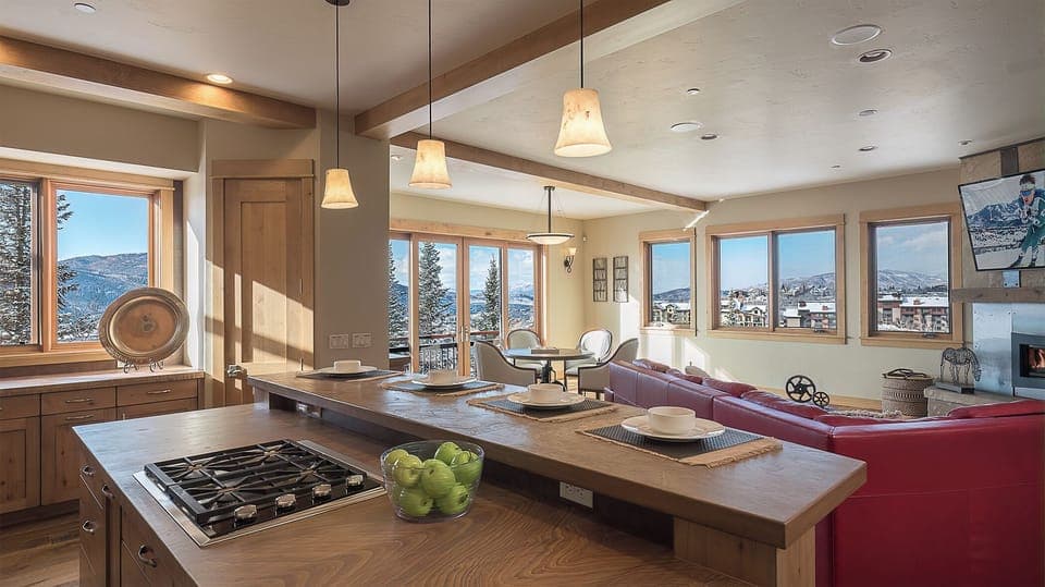 Kitchen, Mid Level, South -  With panoramic views