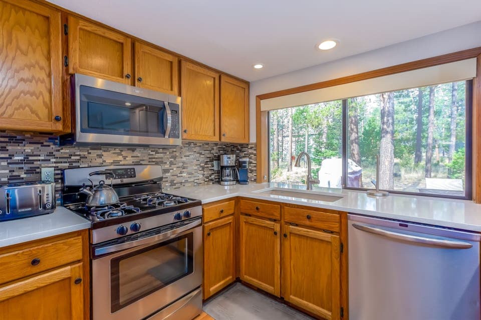 Kitchen - Main Level