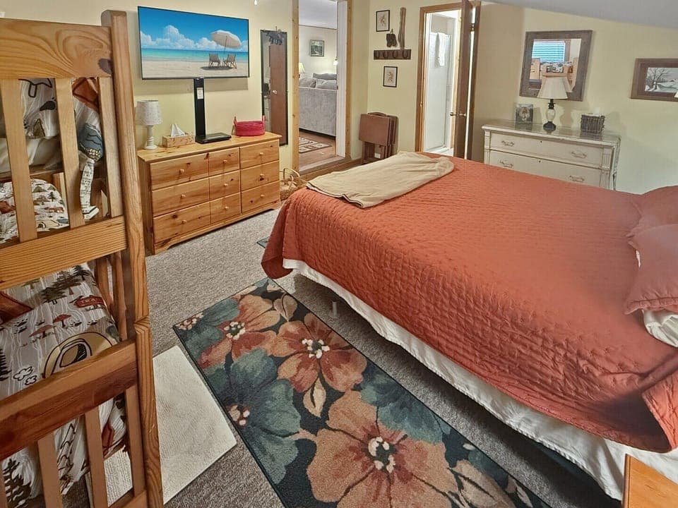 Queen Bed 2b