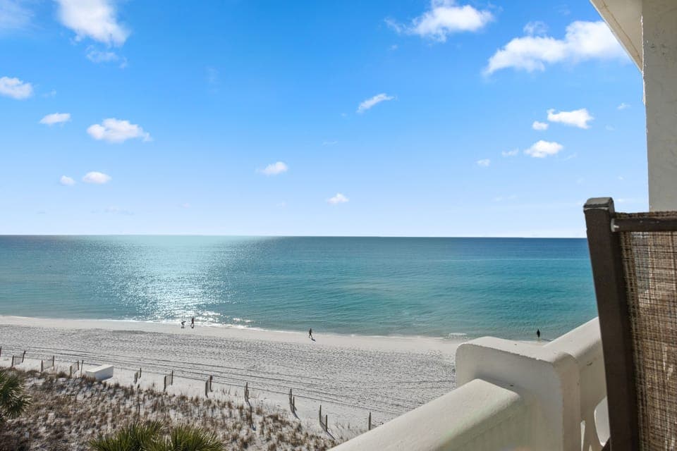 View of the balcony - This balcony has a 90 deg view of the water, and most of all, you will see the beautiful sunrise.