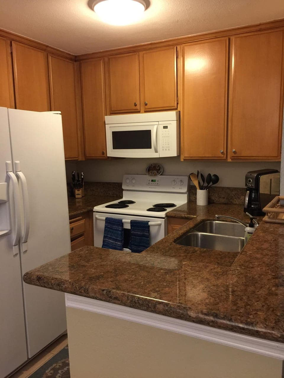 kitchen with all the amenities 