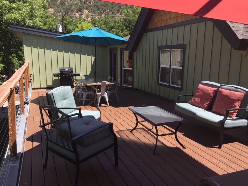Enjoy coffee, the sunset, a cocktail on the huge patio