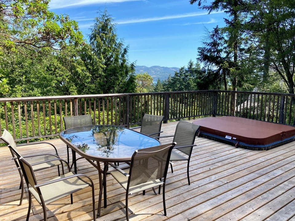 Deck with hot tub