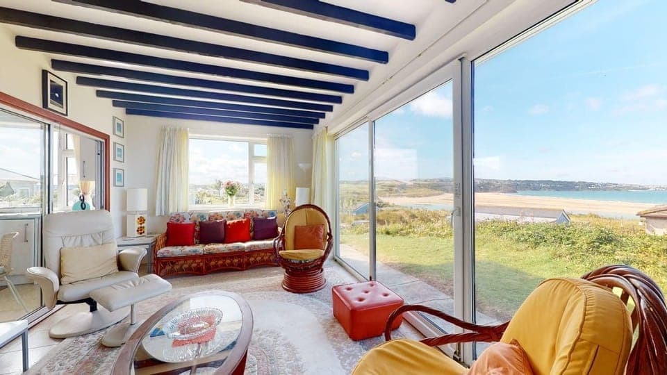 Living Area - Sea View