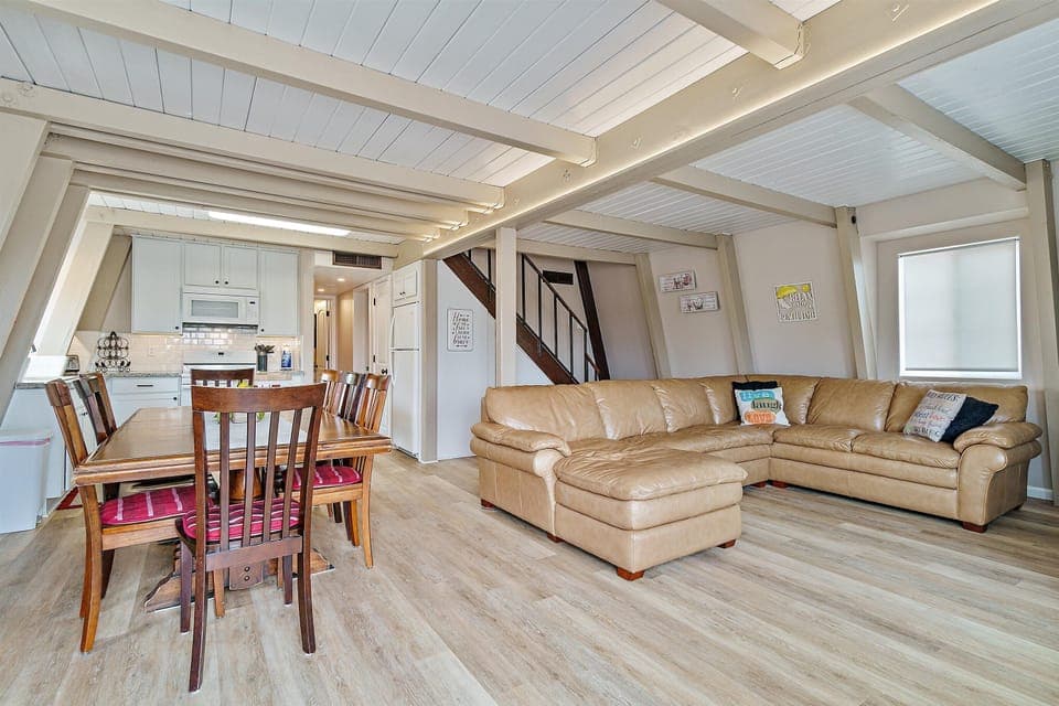 Lower level open floor plan seating.