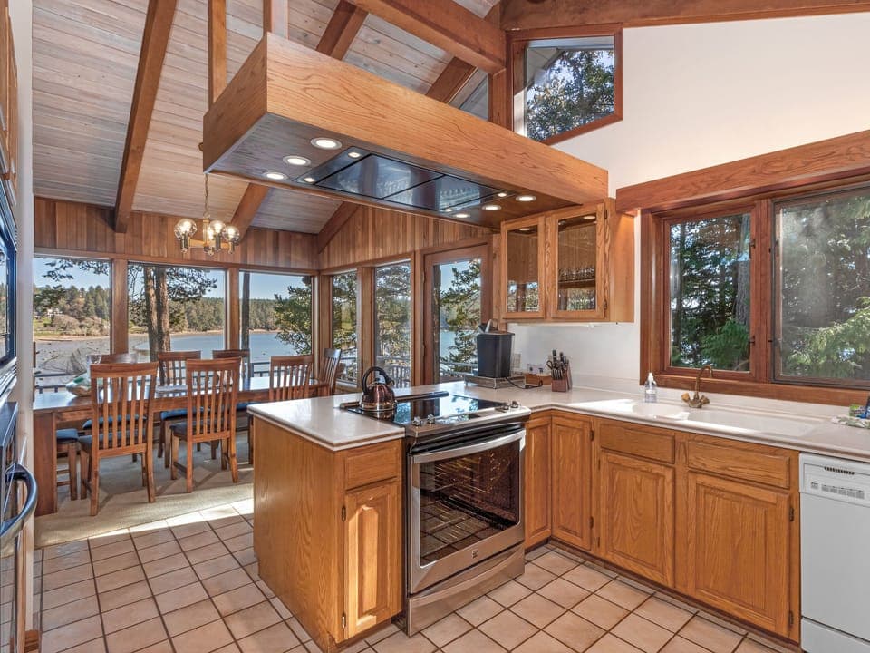 Kitchen updated in 2020