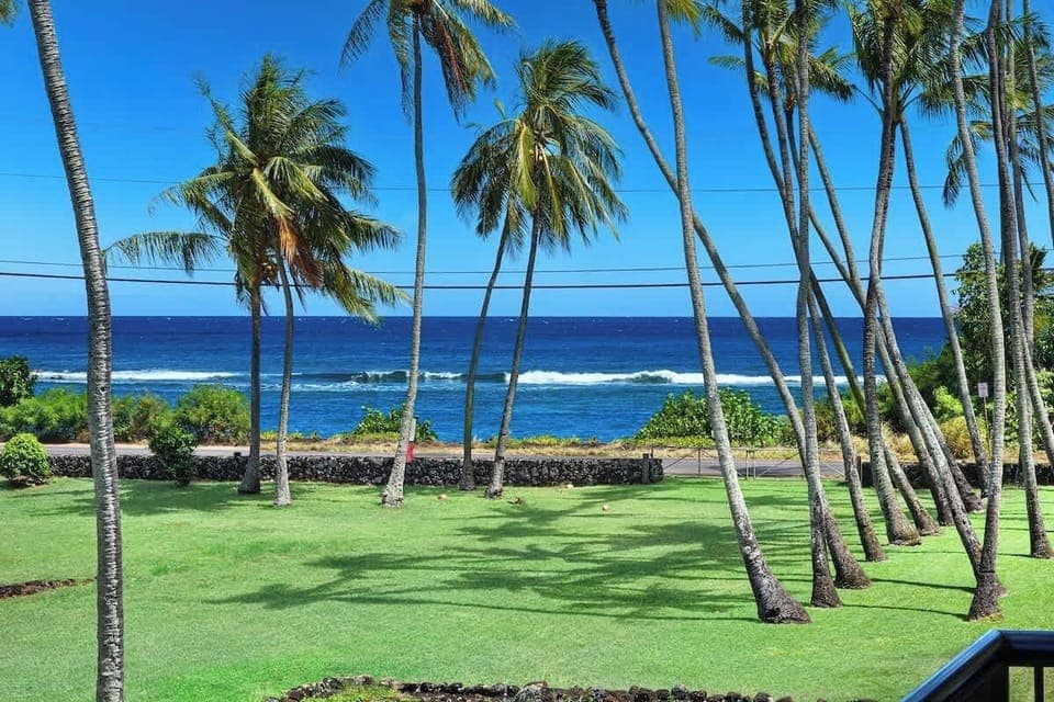 Beautiful Prince Kuhio Park overlooking the ocean