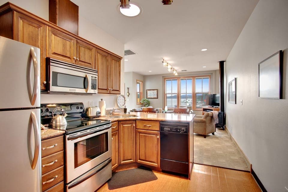 Fully equipped kitchen