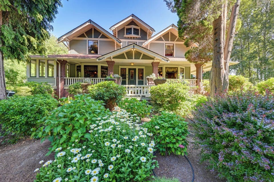 Auburn Vacation Rental | 5BR | 5BA M| 5,820 Sq Ft | Stairs Required