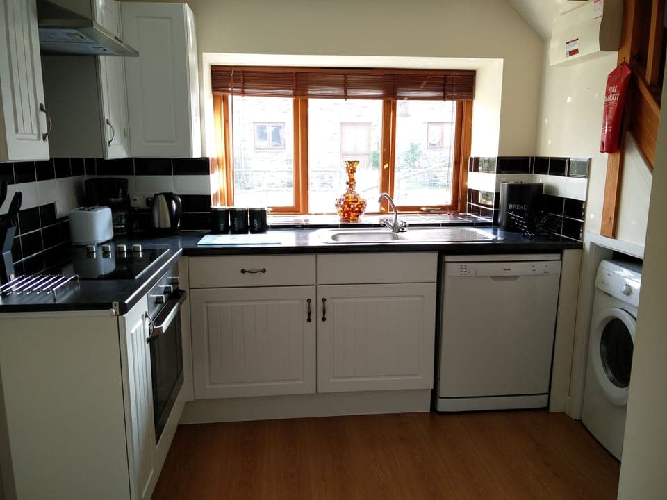 Modern, clean, well equiped kitchen