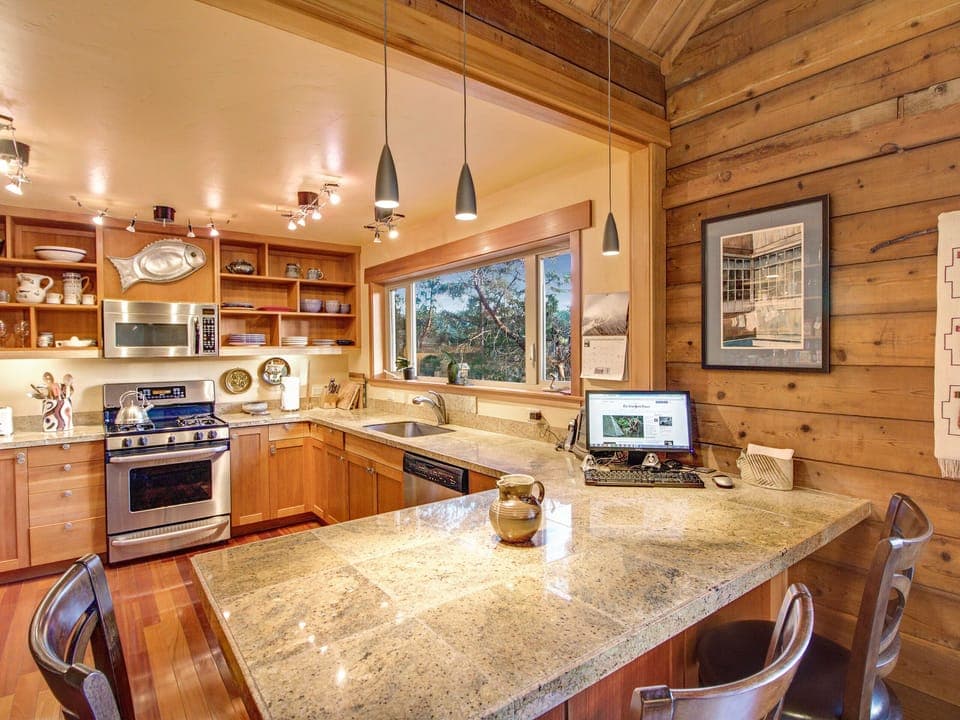 *Computer shown is no longer present in home