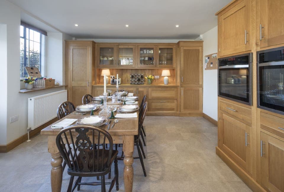 Kitchen and dining table