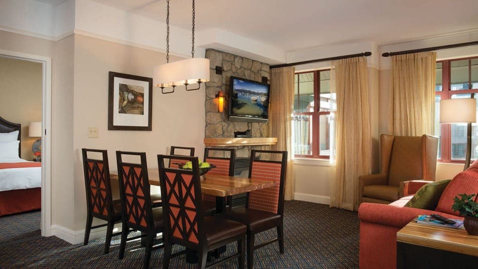 Villa Living & Dining Room