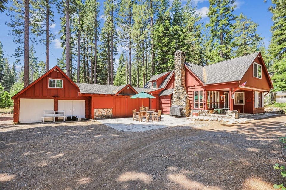 West Shore Vacation Rental Rocky Ridge