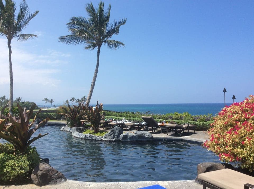 Swimming pool facing the ocean