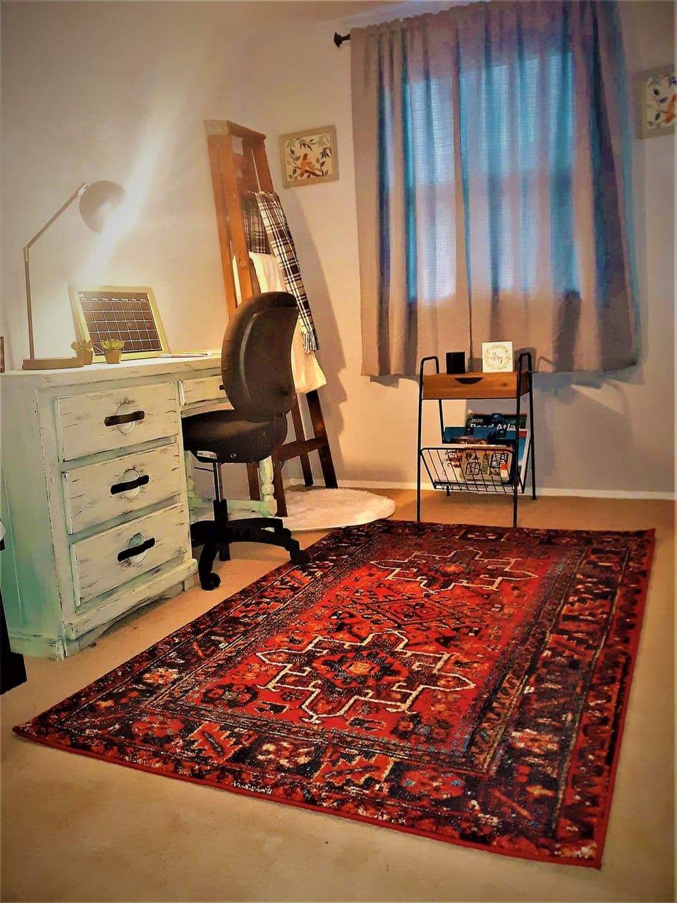 Office with reliable wi-fi lets you "work from home" with ease.