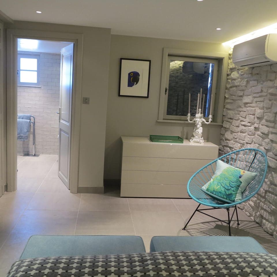 Basement Bedroom with ensuite shower room