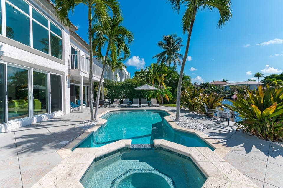 Beautiful Back Yard and New Pool