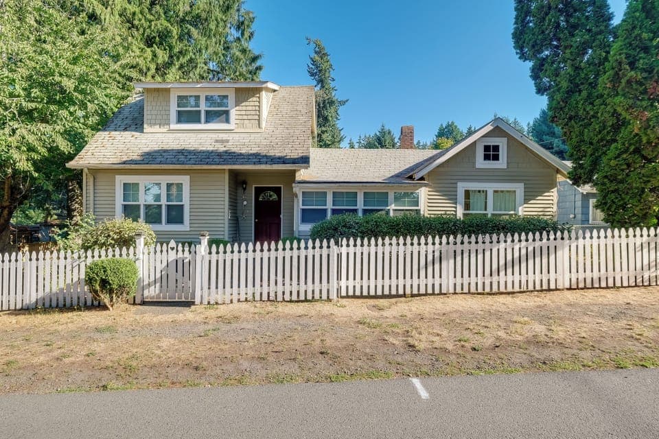 Indianola Vacation Rental | 2BR | 2BA | Stairs Required | 1,228 Sq Ft