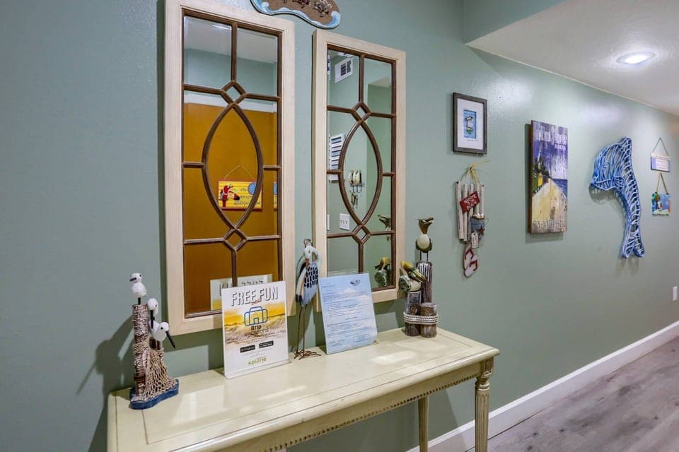 Condo Entryway - Welcome to Piper's Nest Unit 1