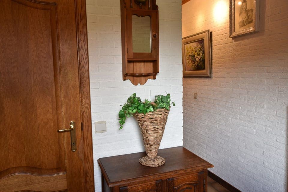 Entrance / Reception