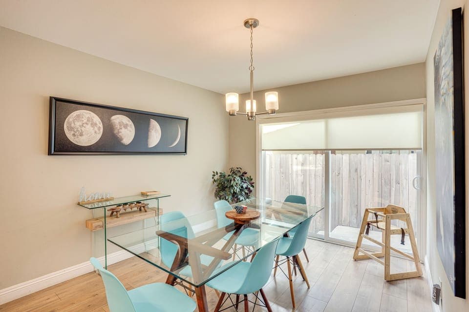 Dining Area | Dishes & Flatware Provided | High Chair