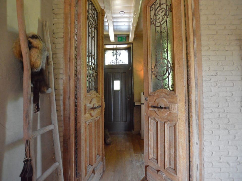 Entrance / Reception