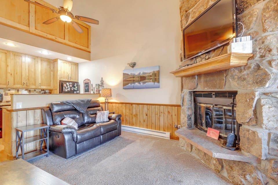 Granby Vacation Rental | 1BR | 2BA | 897 Sq Ft | Stairs to Access