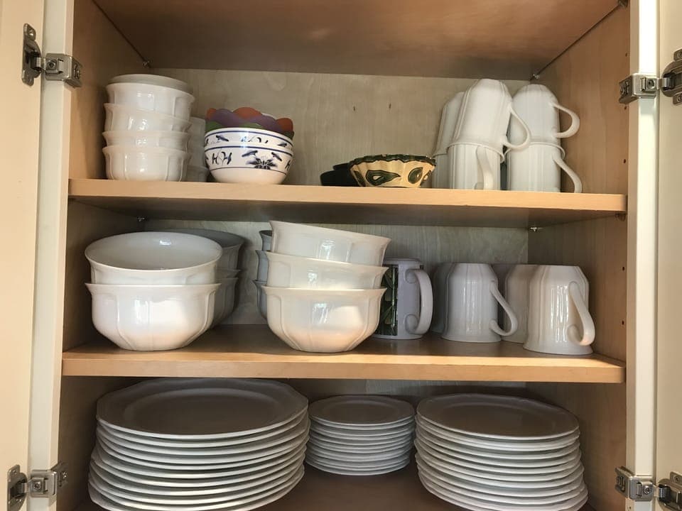 Full set of dishes for your use!