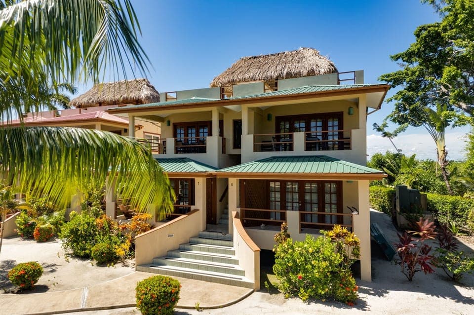 Condo 8