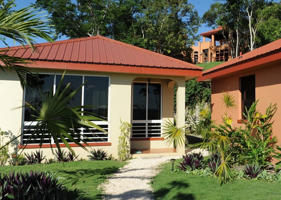 Complete privacy with one way visibility windows for you to enjoy all the views!